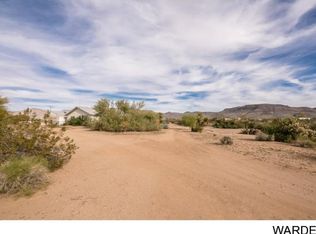 645 S Horn Rd, Golden Valley, AZ 86413