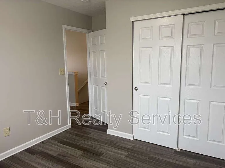 2273 Shadowbrook Trce — Photo 16