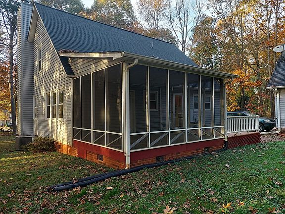 5th image of 2150 Ashland Ct