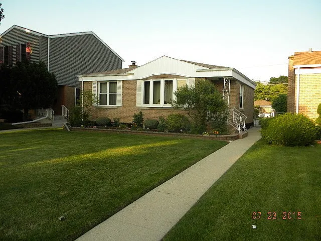 3041 George St photo 1