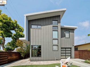 2497 Valley St, Berkeley, CA 94702