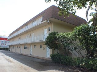 413 Swallow Dr APT 7, Miami Springs, FL 33166