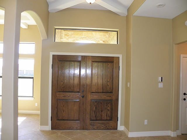 2nd image of 2421 Yellow Rose Dr