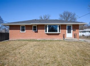 2746 Skeies Dr, Des Moines, IA 50317