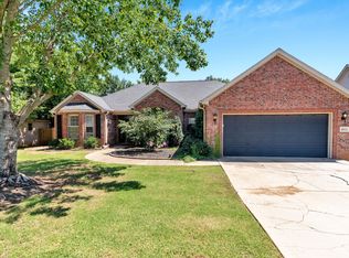 4811 W New Bridge Rd, Fayetteville, AR 72704