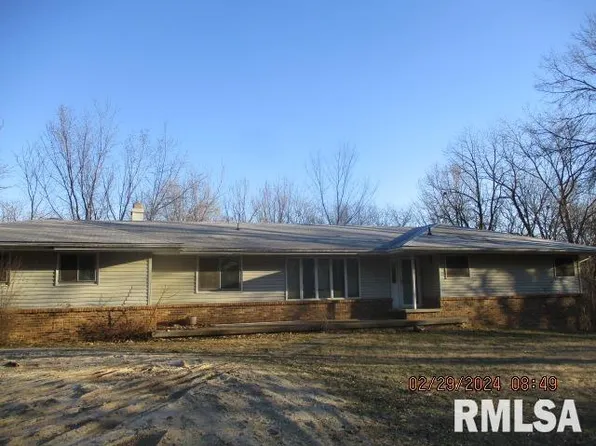 25285 N Rawalt Rd, Canton, IL 61520