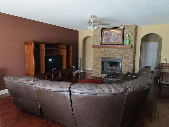 5th image of 1325 Lee Road 735