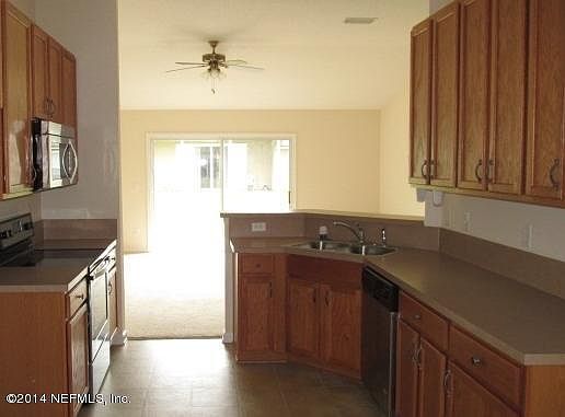 5th image of 617 Lookout Lakes Dr