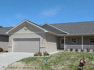 2633 Kitty Hawk Cir #27, Midland, MI 48642