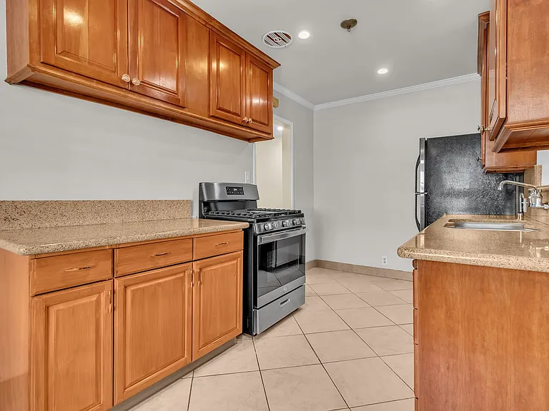 1239 W Carlton Pl — Photo 7