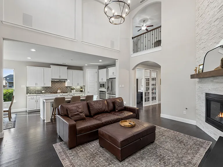 7909 Bonham Cv — Photo 10