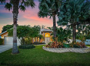 917 SW McCracken Ave, Port Saint Lucie, FL 34953