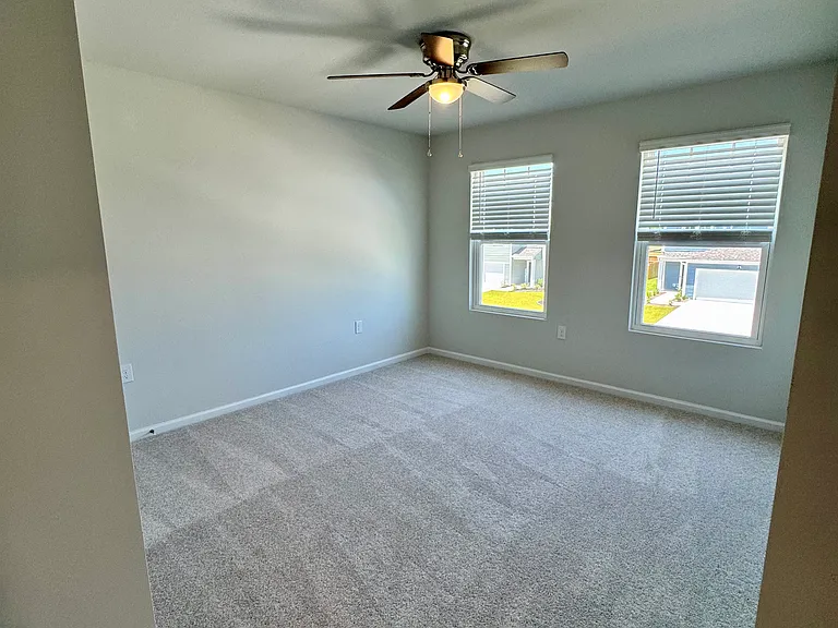 552 Coronado Ave SE — Photo 16