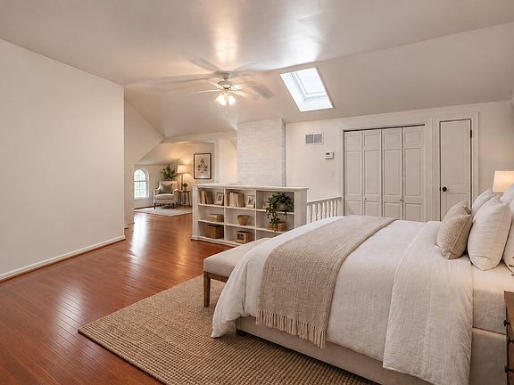 5th image of 1403 Park Dr