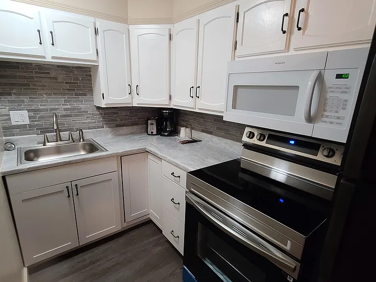 Presque Isle Extended Stay Suites — Photo 43