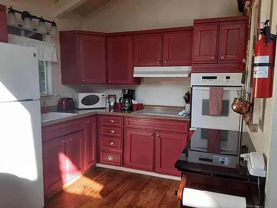 1st image of 725 Anita Dr