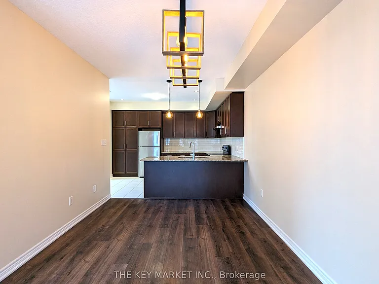365 Belcourt Cmn — Photo 16