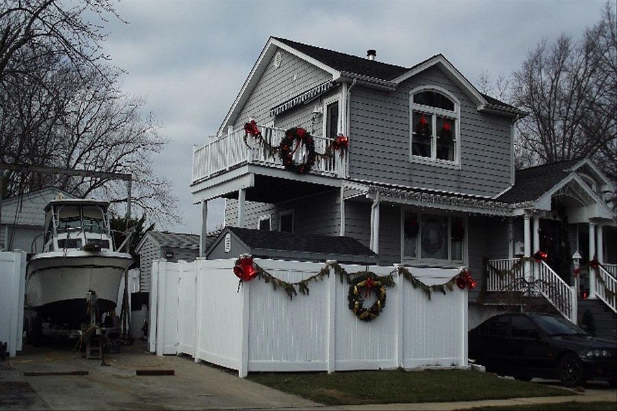 2nd image of 3970 Darby Ln