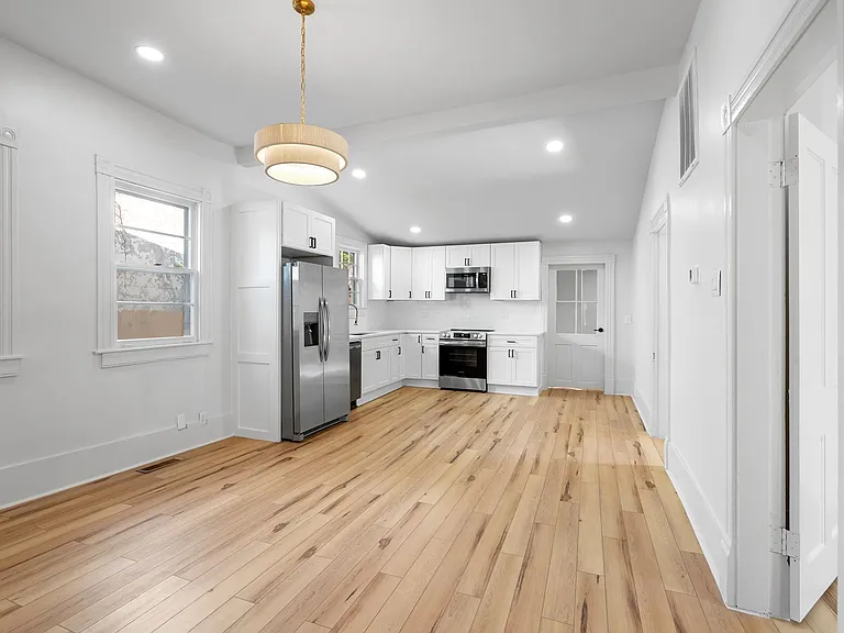 6 Green St — Photo 13