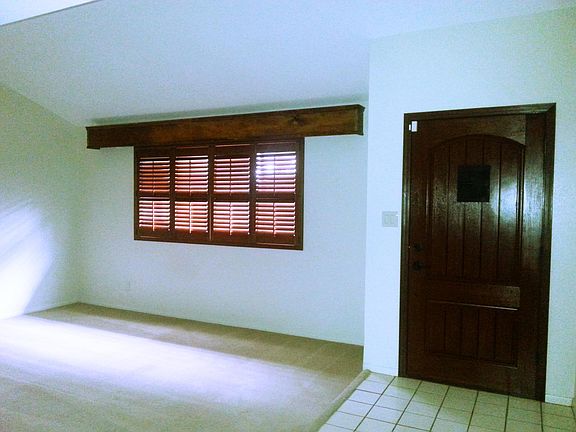 5th image of 2032 Piccadilly Ct