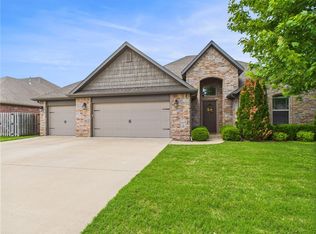 5708 S 60th Pl, Rogers, AR 72758