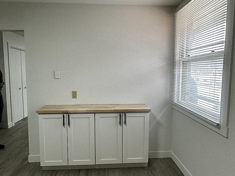 2060 Whittier St #5 — Photo 3
