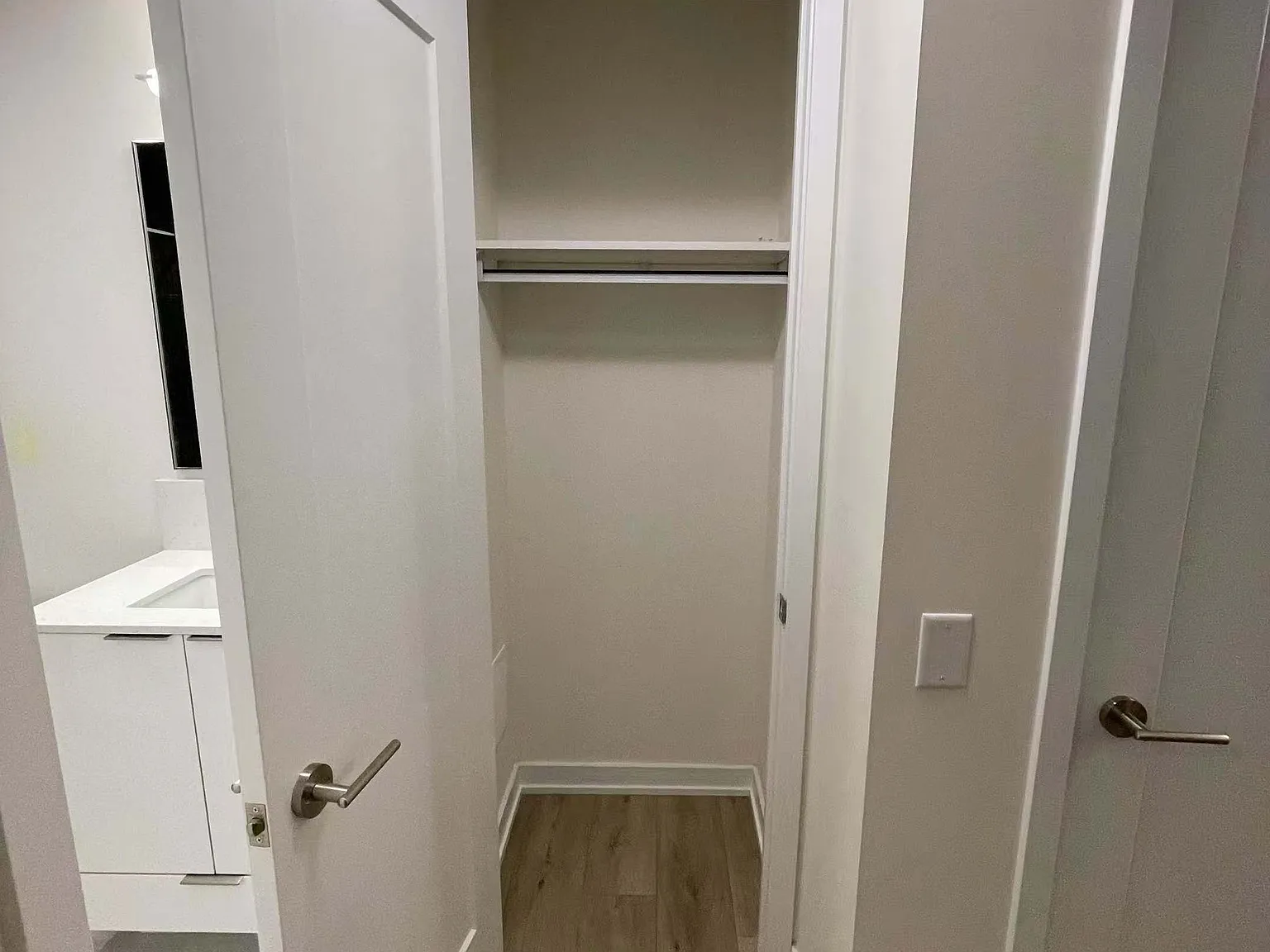 2 bed, $2,575 — Photo 4