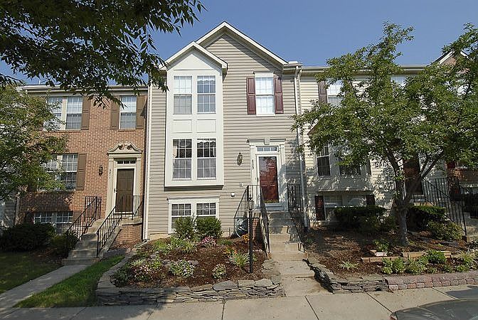 1st image of 6209 Abbottsbury Row