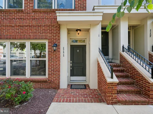 111 Copley Cir #32A, Gaithersburg, MD 20878