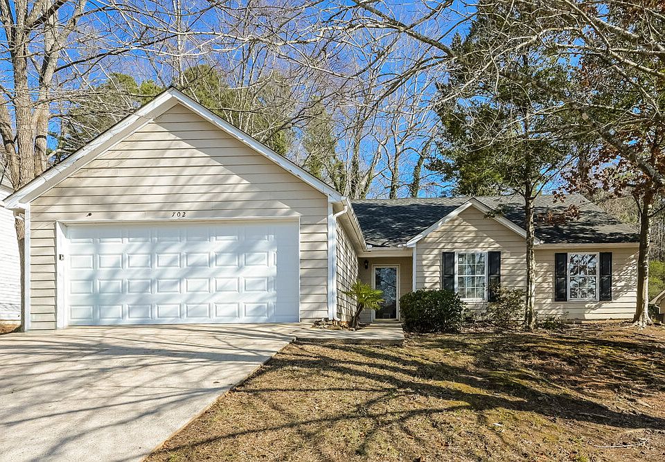 1st image of 702 Fair Harbor Dr