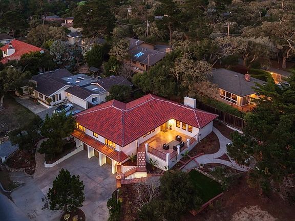 (New Furnishings and Updated Photos Coming Soon)