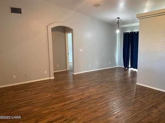 3rd image of 3670 Oro Grande Blvd