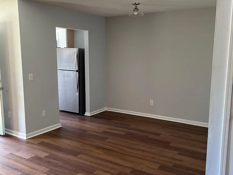 7841 Jasper Ave — Photo 7