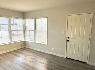 158 1/2 Roycroft Ave, Long Beach, CA 90803