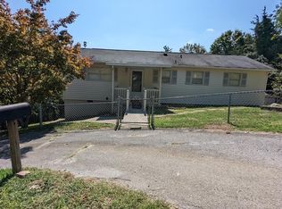 126 Cedar Hills Rd, Sevierville, TN 37862