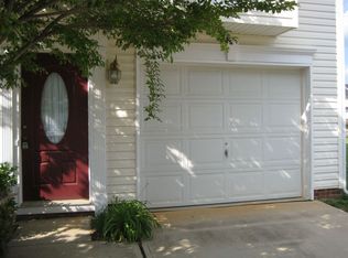 121 Rock Ridge Ln, Mount Holly, NC 28120