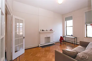 Rented by R New York