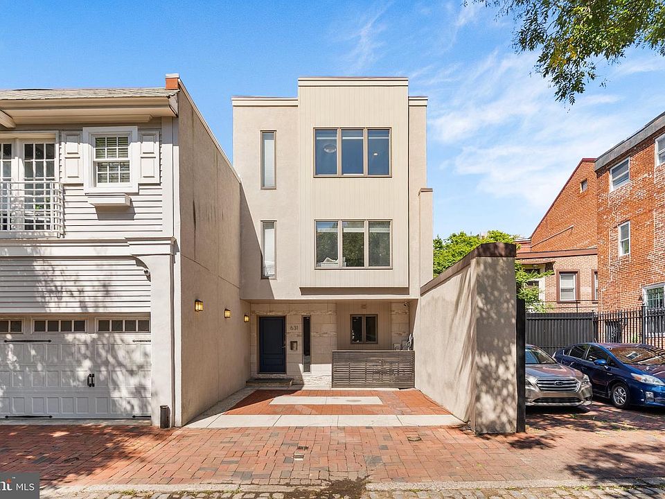 1st image of 631 Addison St