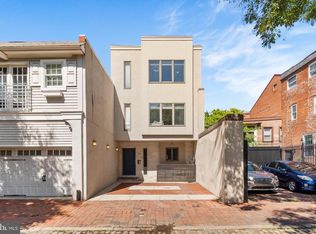 631 Addison St, Philadelphia, PA 19147