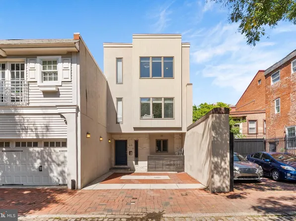 631 Addison St, Philadelphia, PA 19147