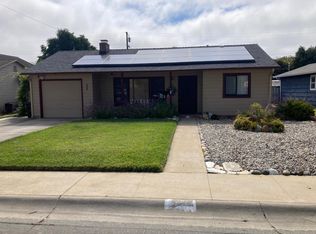 225 Loma Dr, Salinas, CA 93906