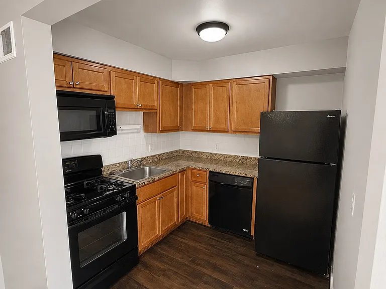7865 Big Bend Blvd #A — Photo 4