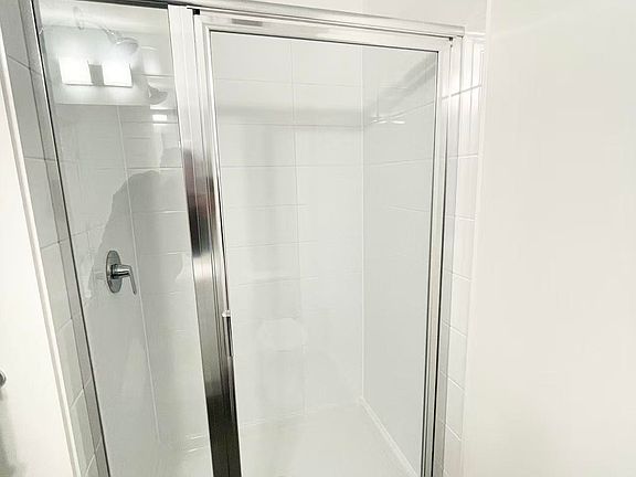 4th image of 15733 85th Ave #12