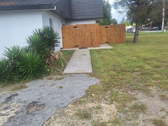 2nd image of 3000 SE 52nd Ave APT B
