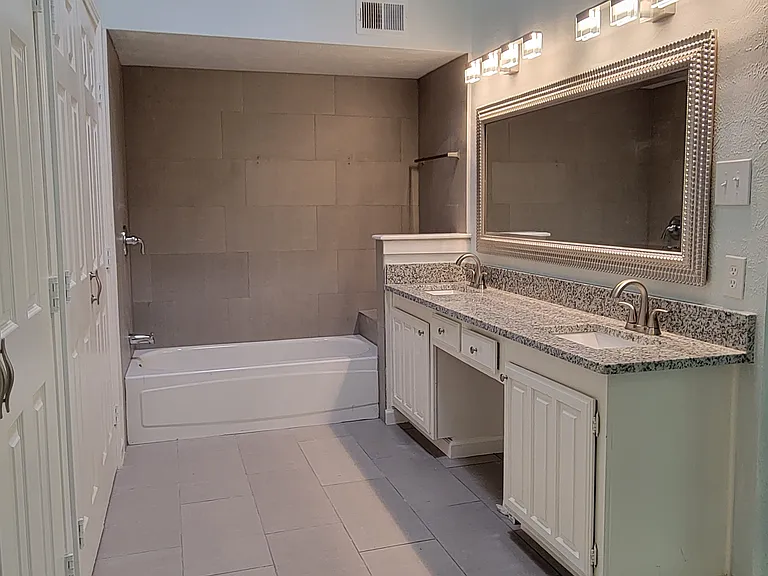 7105 Wills Dr — Photo 10