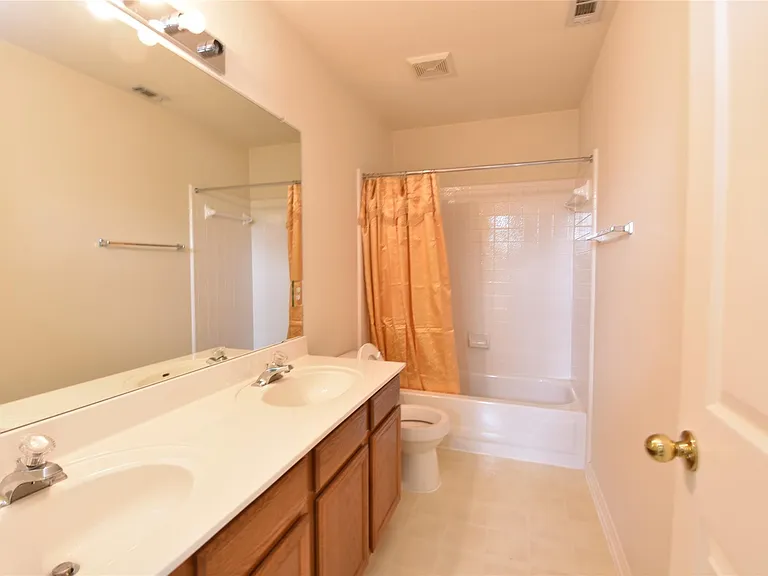 12720 Twisted Briar Ln — Photo 14