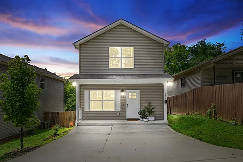1835 Glade St Photo 1