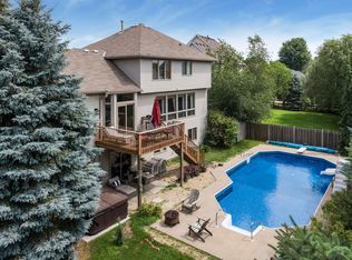 2380 Eagle Valley Dr, Woodbury, MN 55129