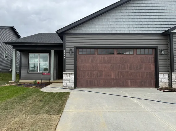5937 Butterfield Dr, Bettendorf, IA 52722