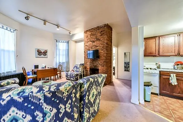 Building Photo - 6352 Marchand St #1